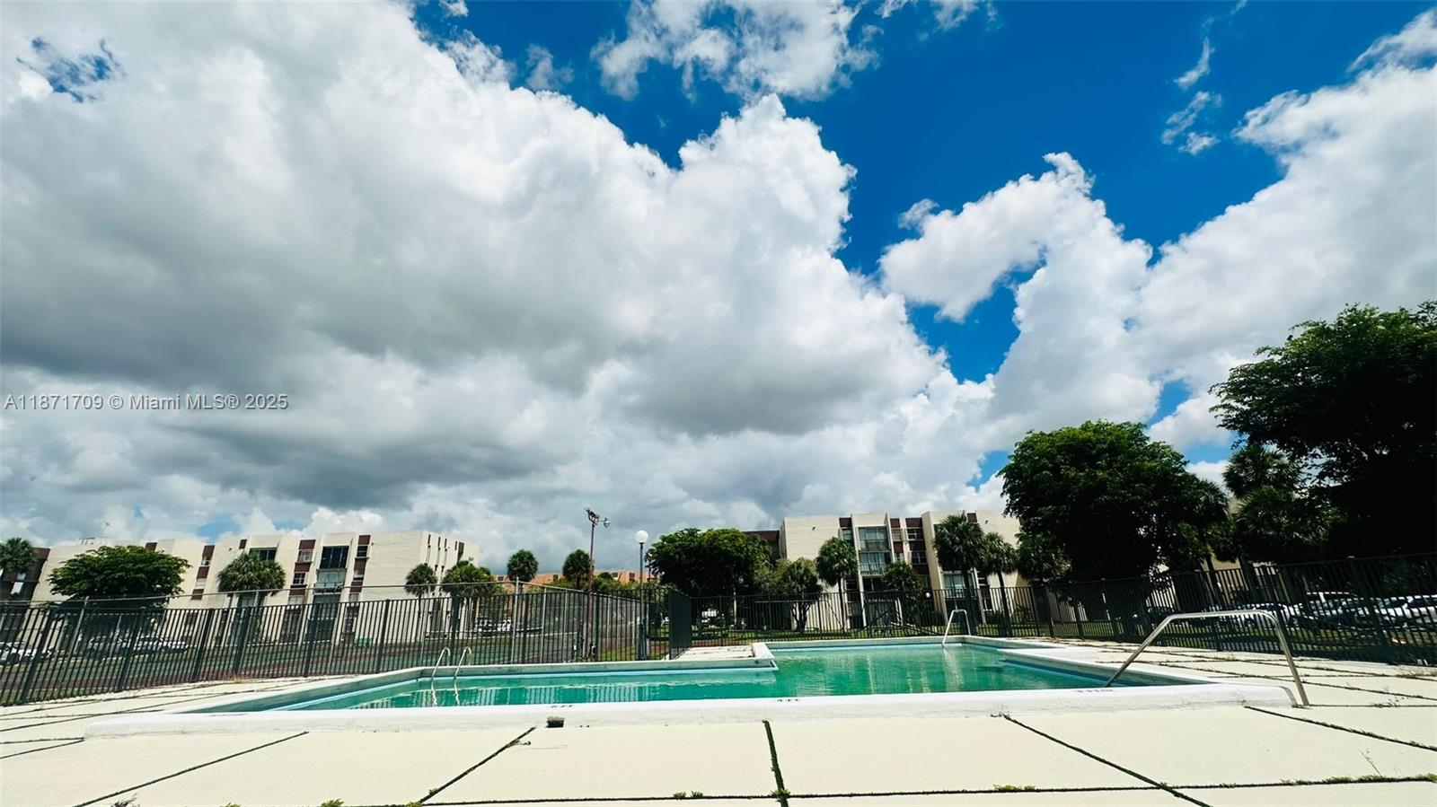 9401 SW 4th St # 114