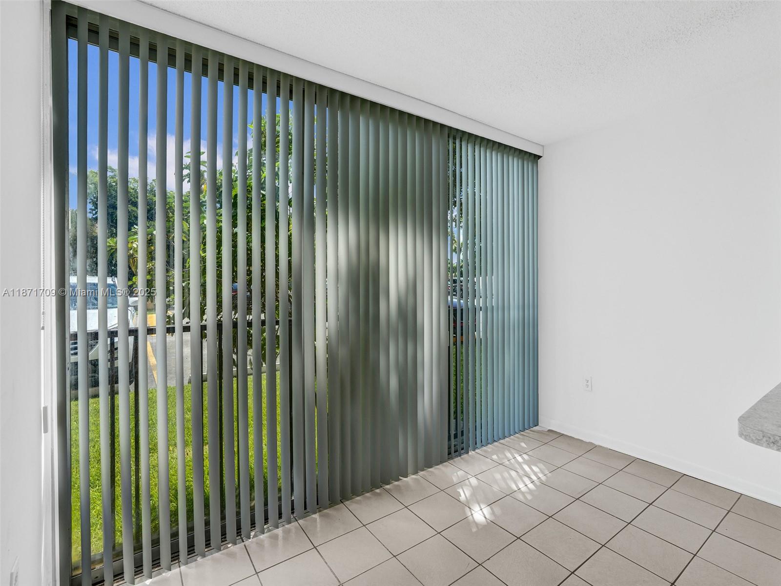 9401 SW 4th St # 114