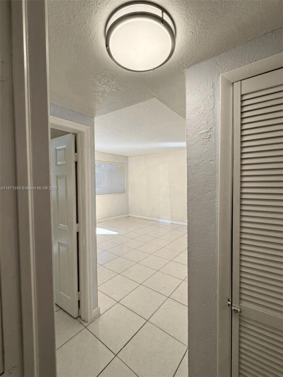 3737 NW 20th Ave # 3737