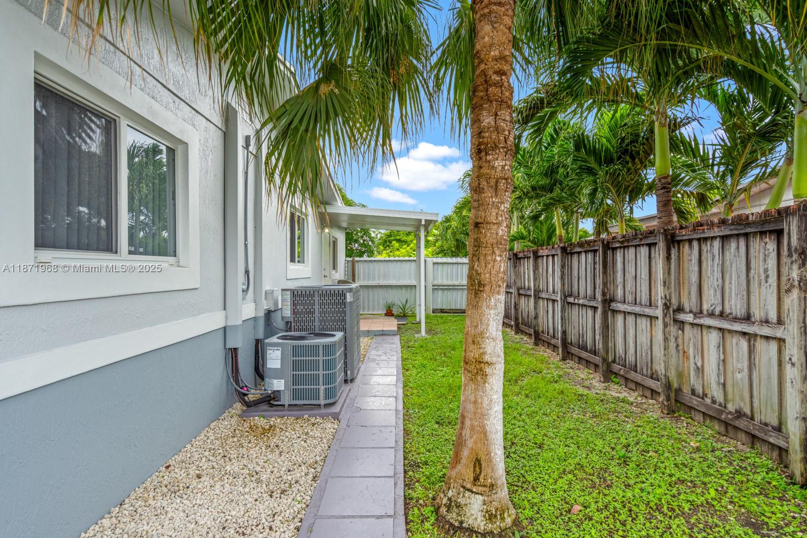11740 SW 182nd Ter