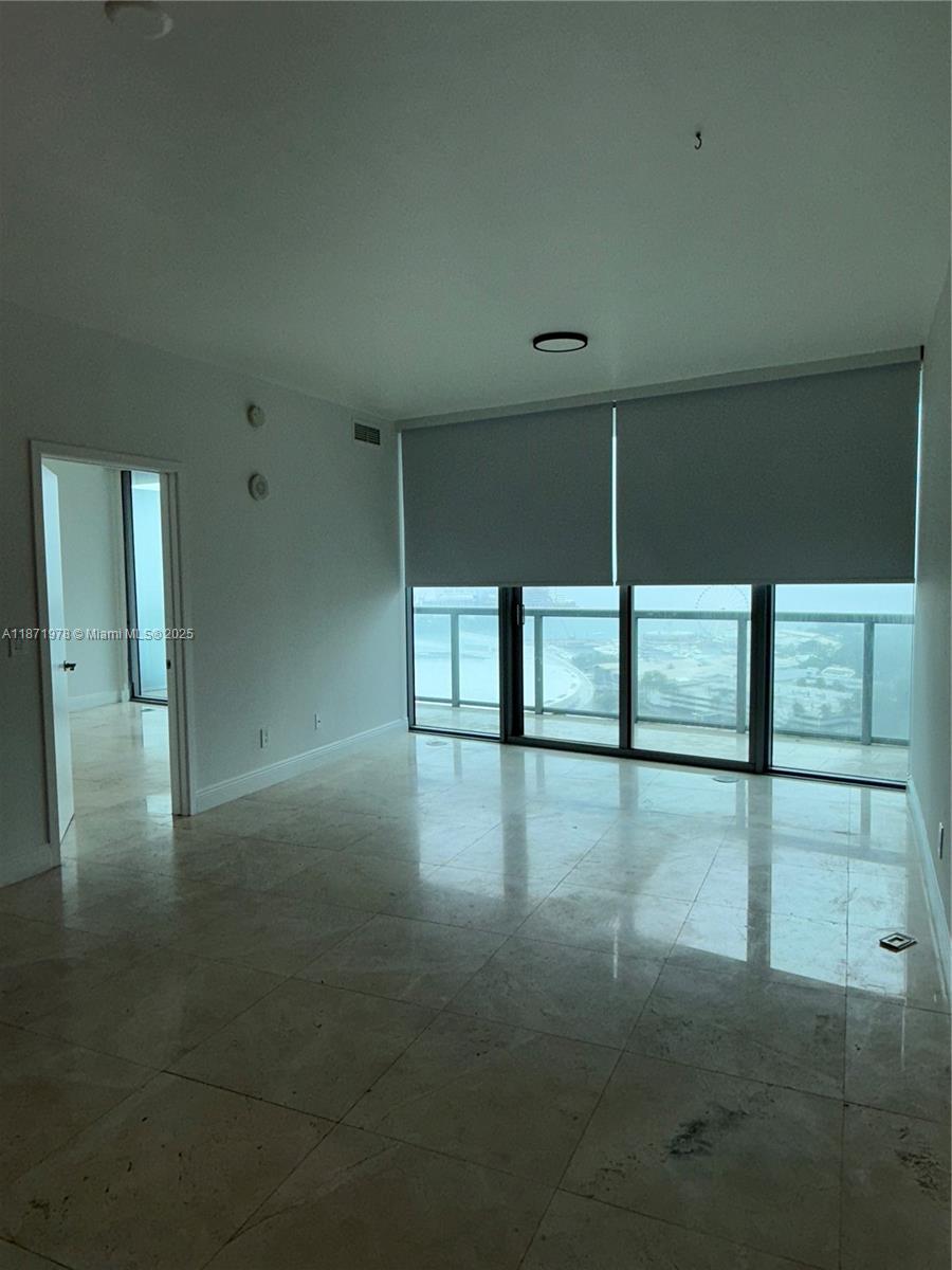 888 Biscayne Blvd # 2302