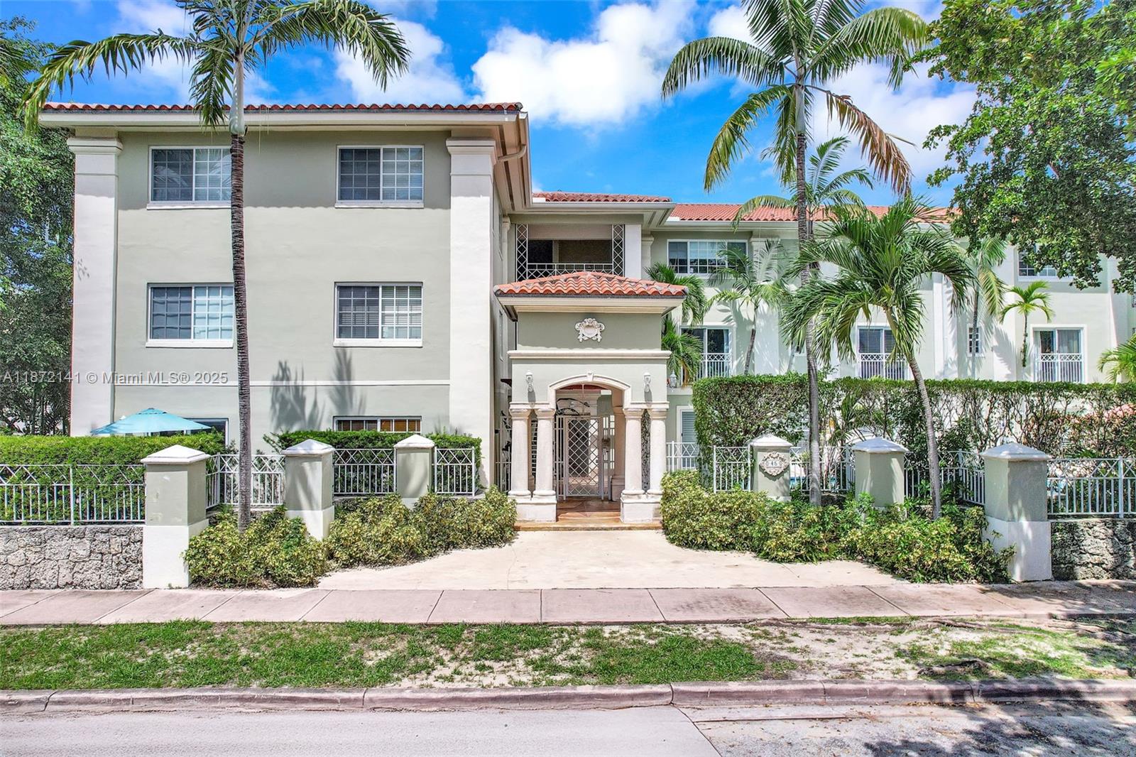 45 Antilla Ave # 2E, Coral Gables Unit: 2E