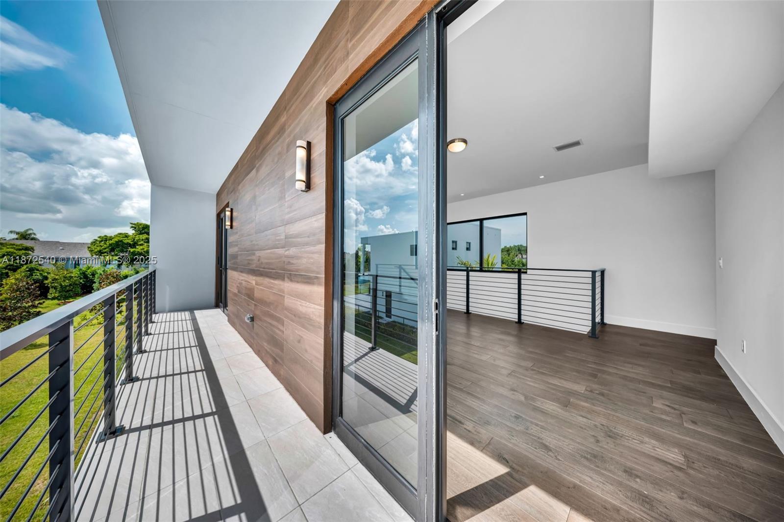 16740 N Botaniko Dr N