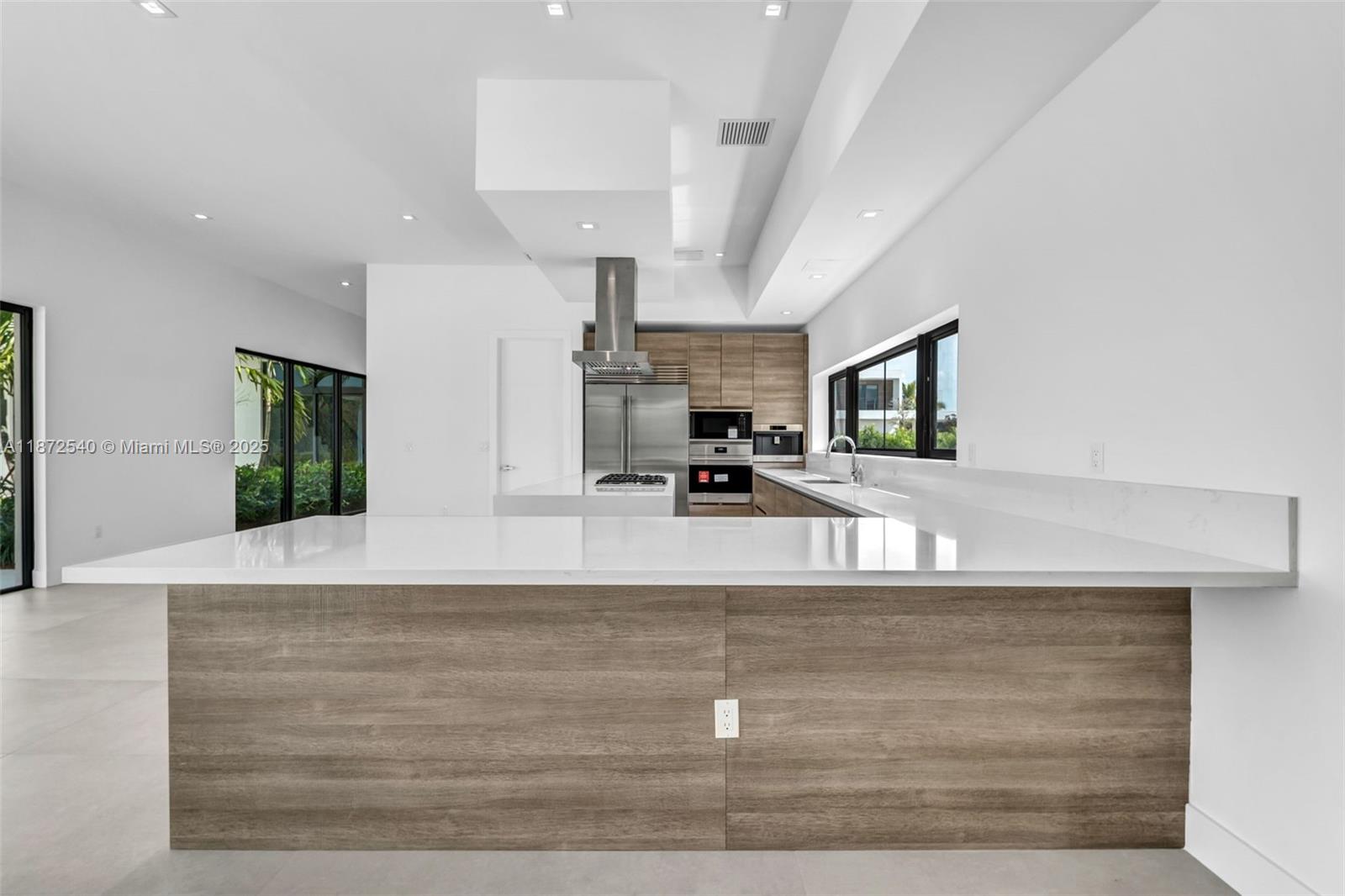 16740 N Botaniko Dr N