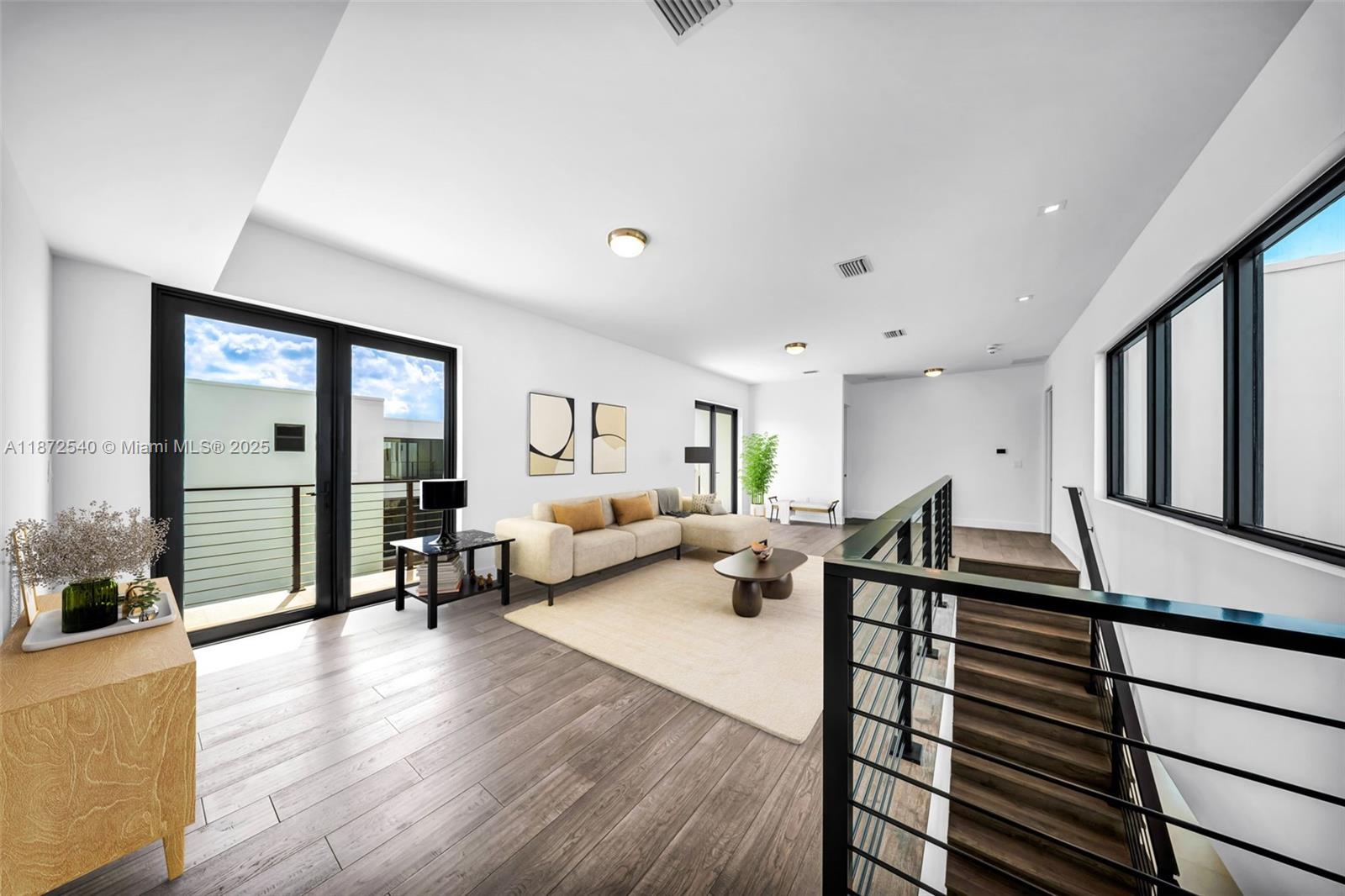 16740 N Botaniko Dr N