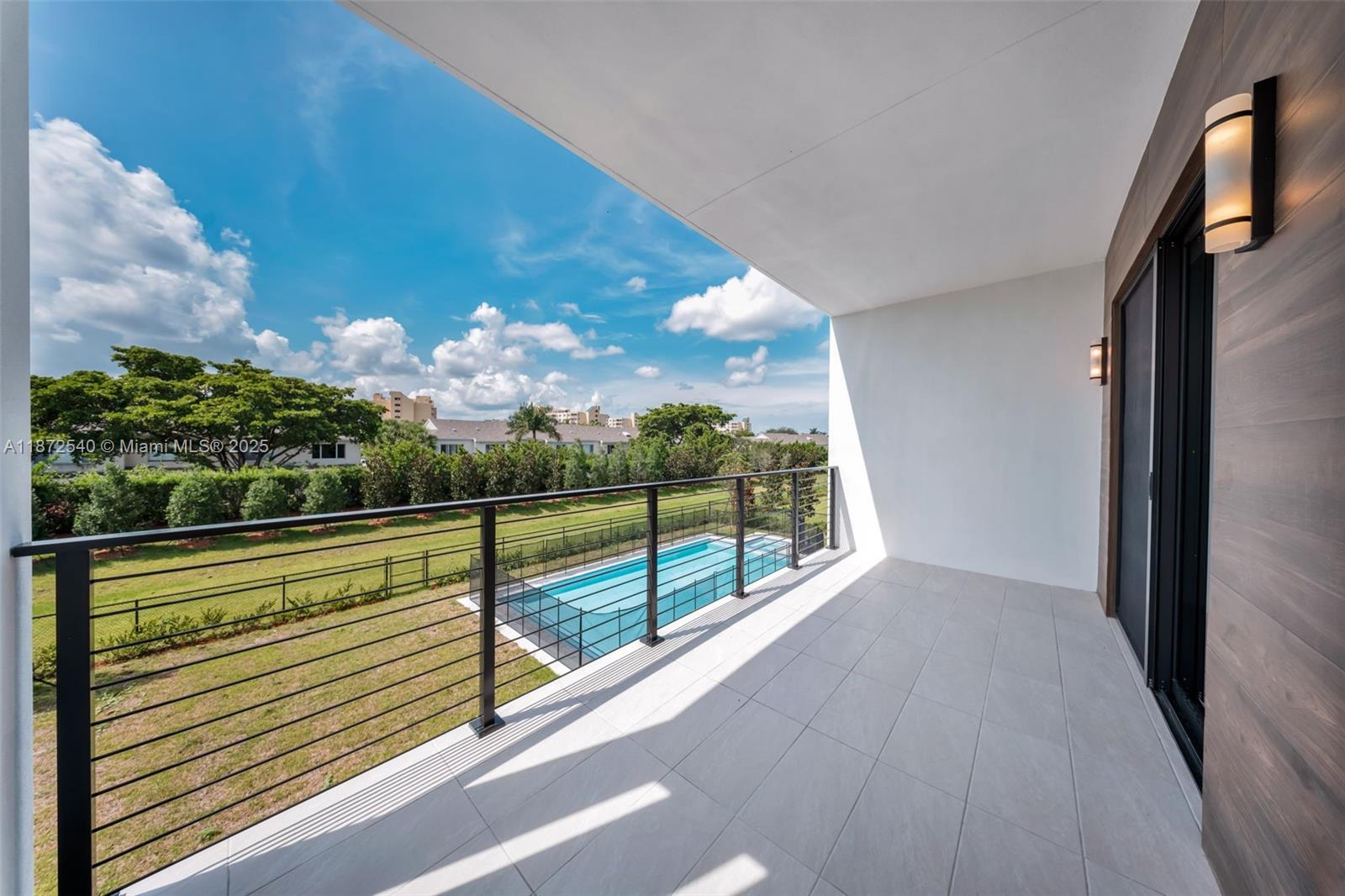 16740 N Botaniko Dr N