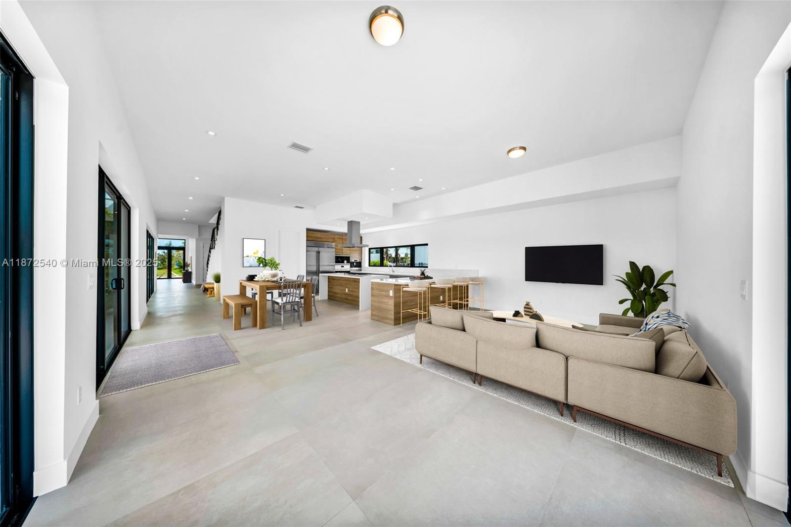 16740 N Botaniko Dr N