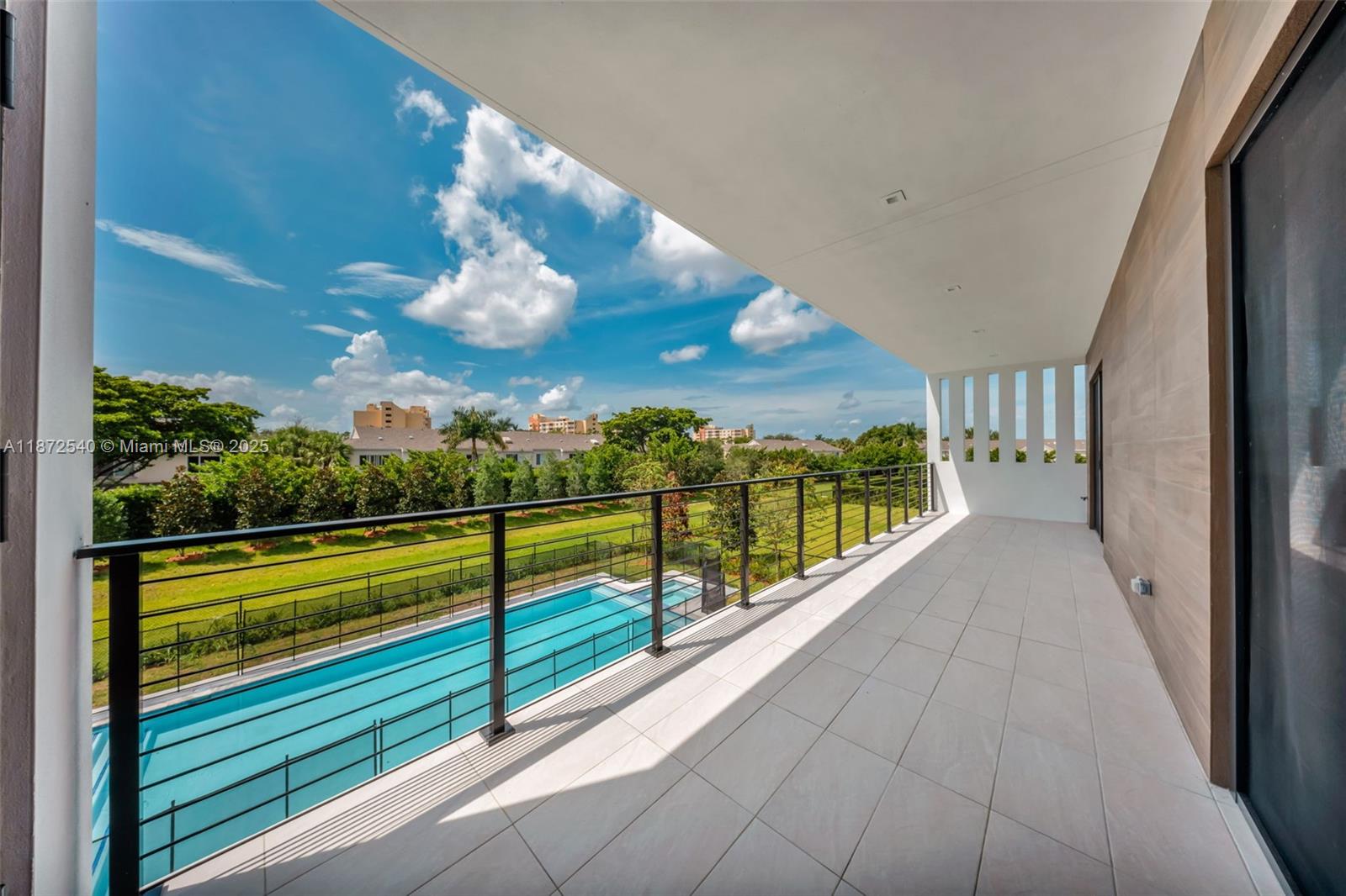 16740 N Botaniko Dr N