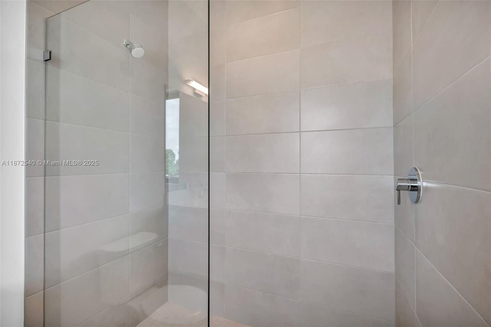 16740 N Botaniko Dr N