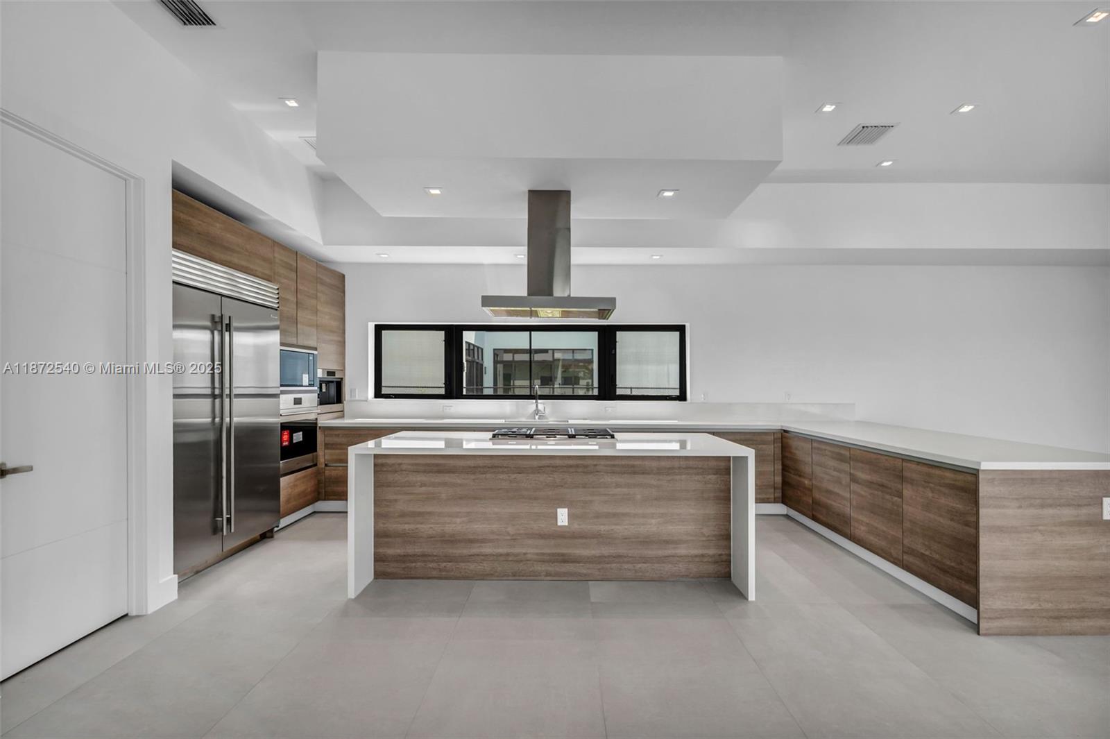 16740 N Botaniko Dr N