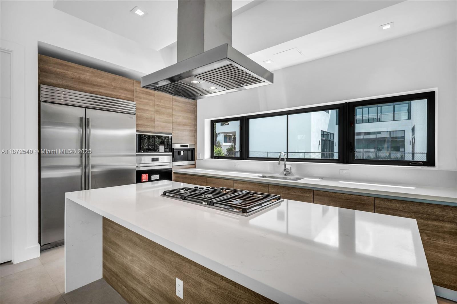 16740 N Botaniko Dr N