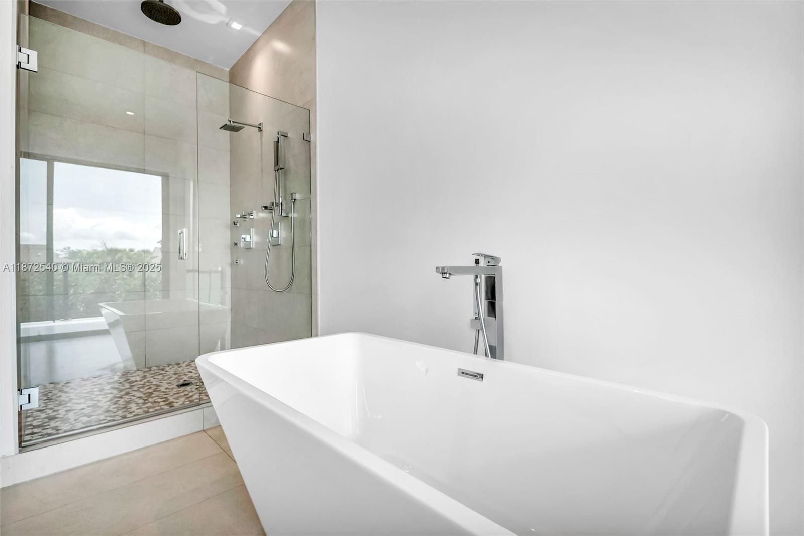 16740 N Botaniko Dr N