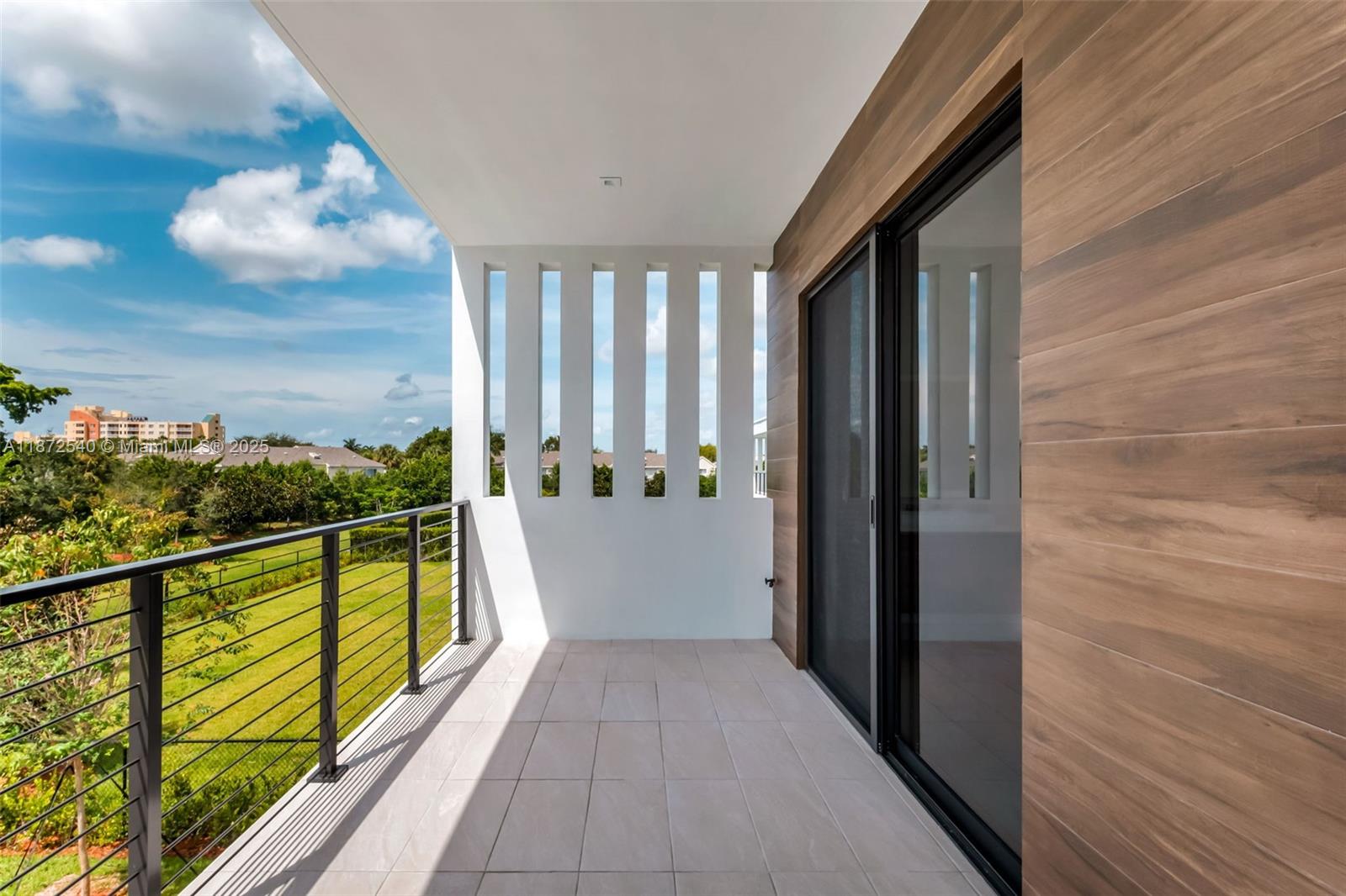 16740 N Botaniko Dr N