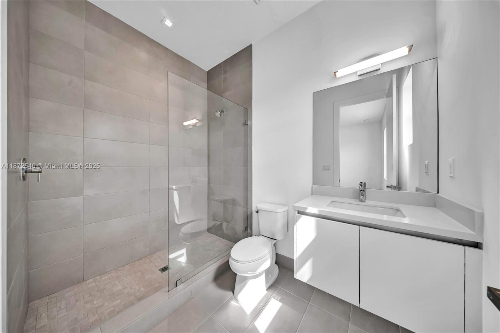 16740 N Botaniko Dr N