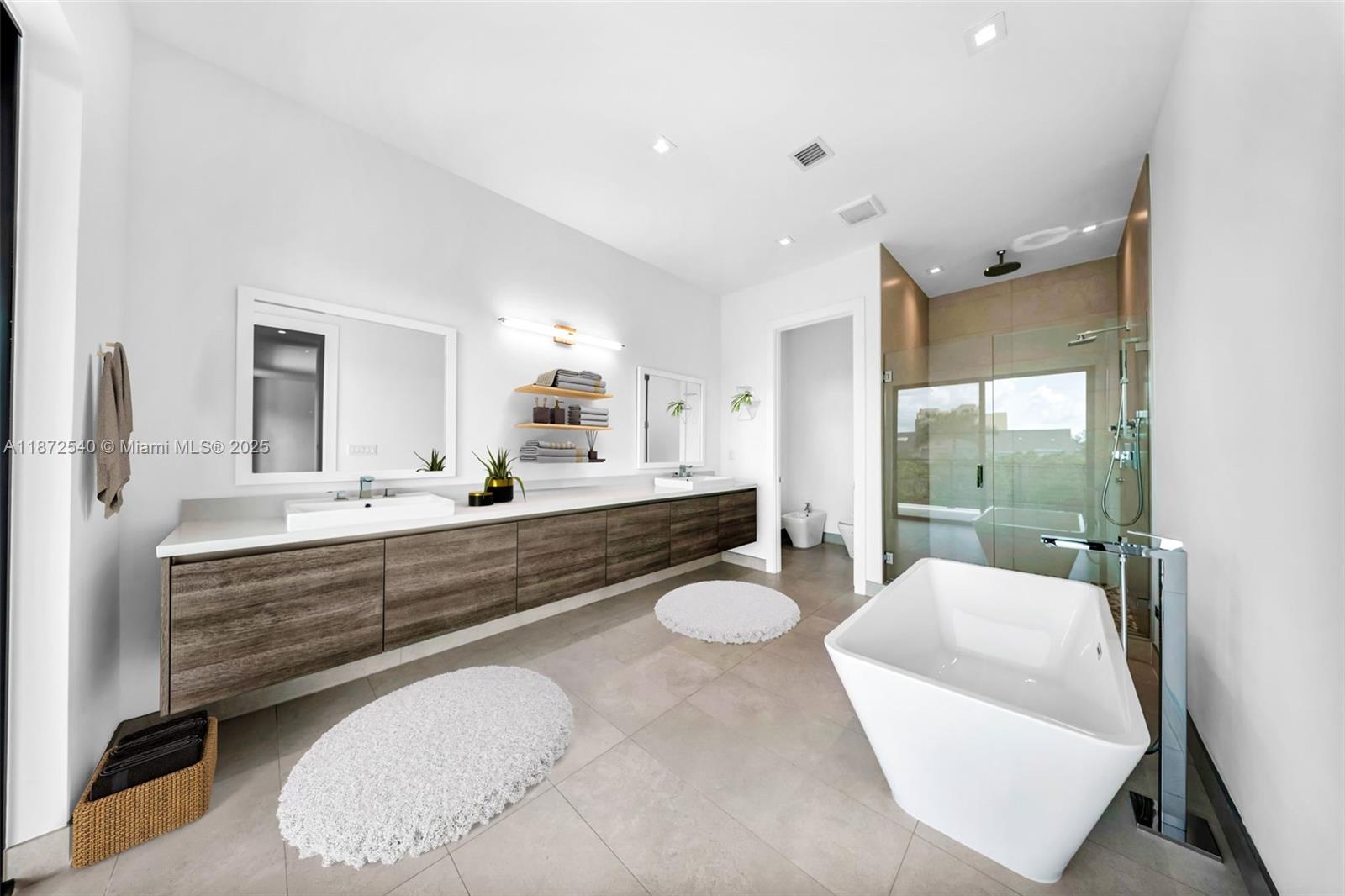 16740 N Botaniko Dr N