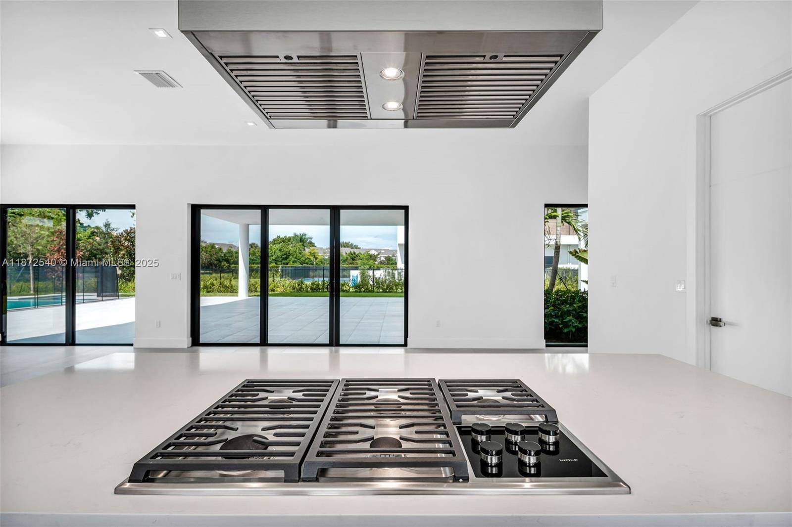 16740 N Botaniko Dr N