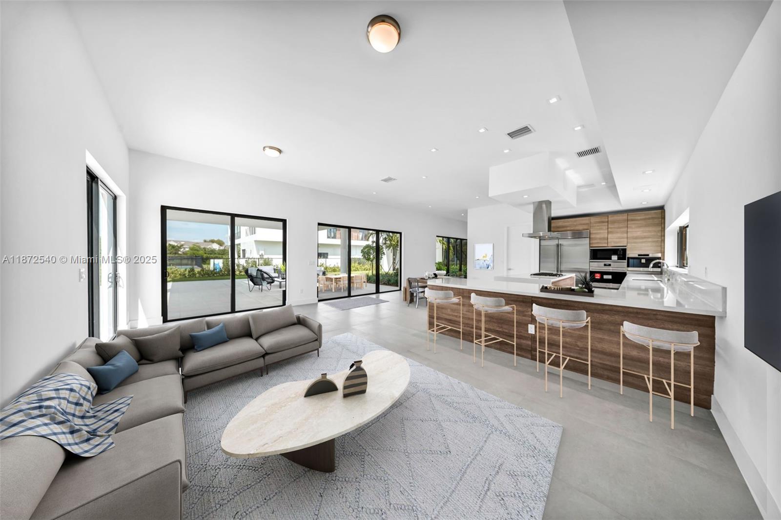 16740 N Botaniko Dr N