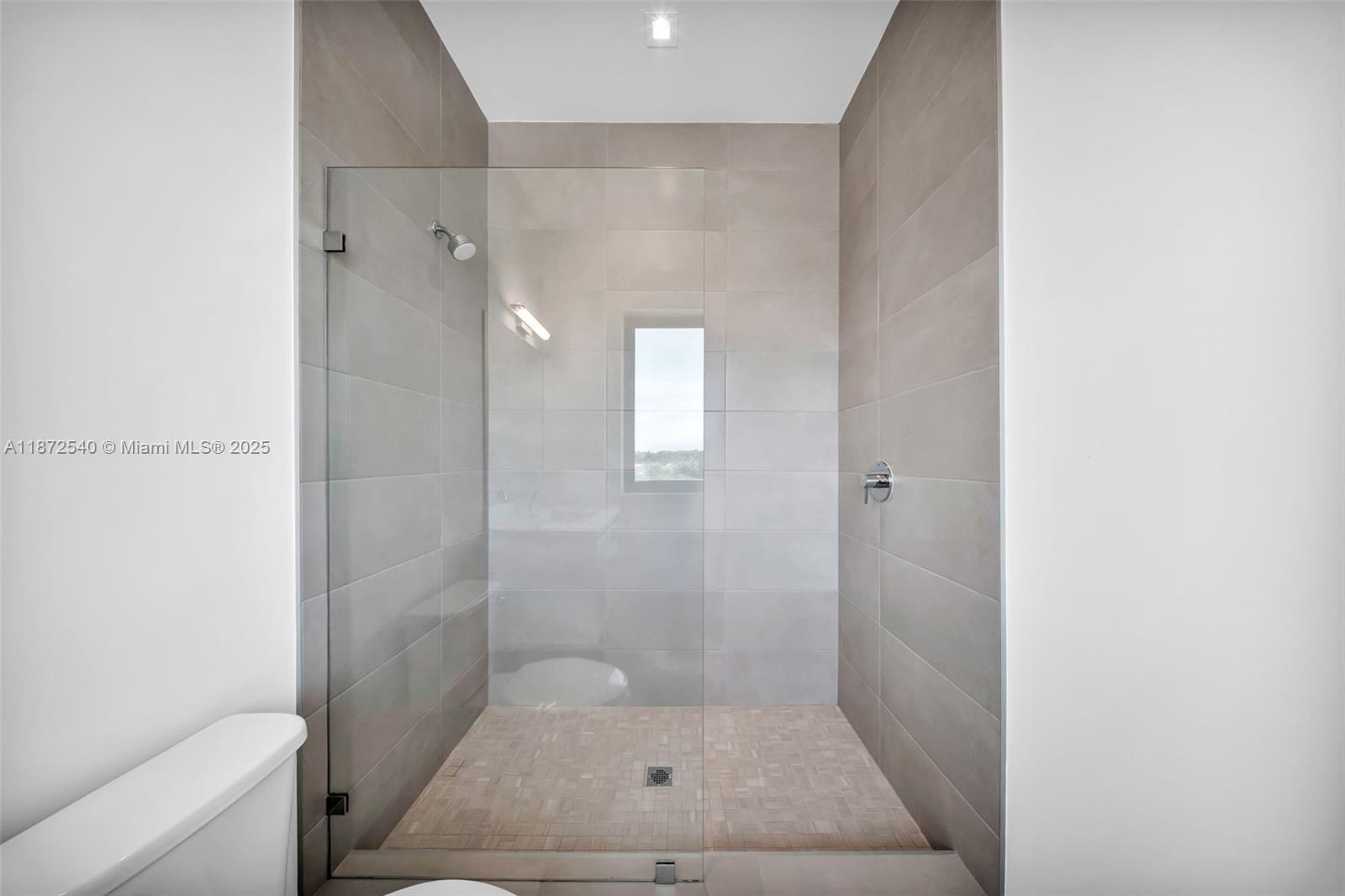 16740 N Botaniko Dr N