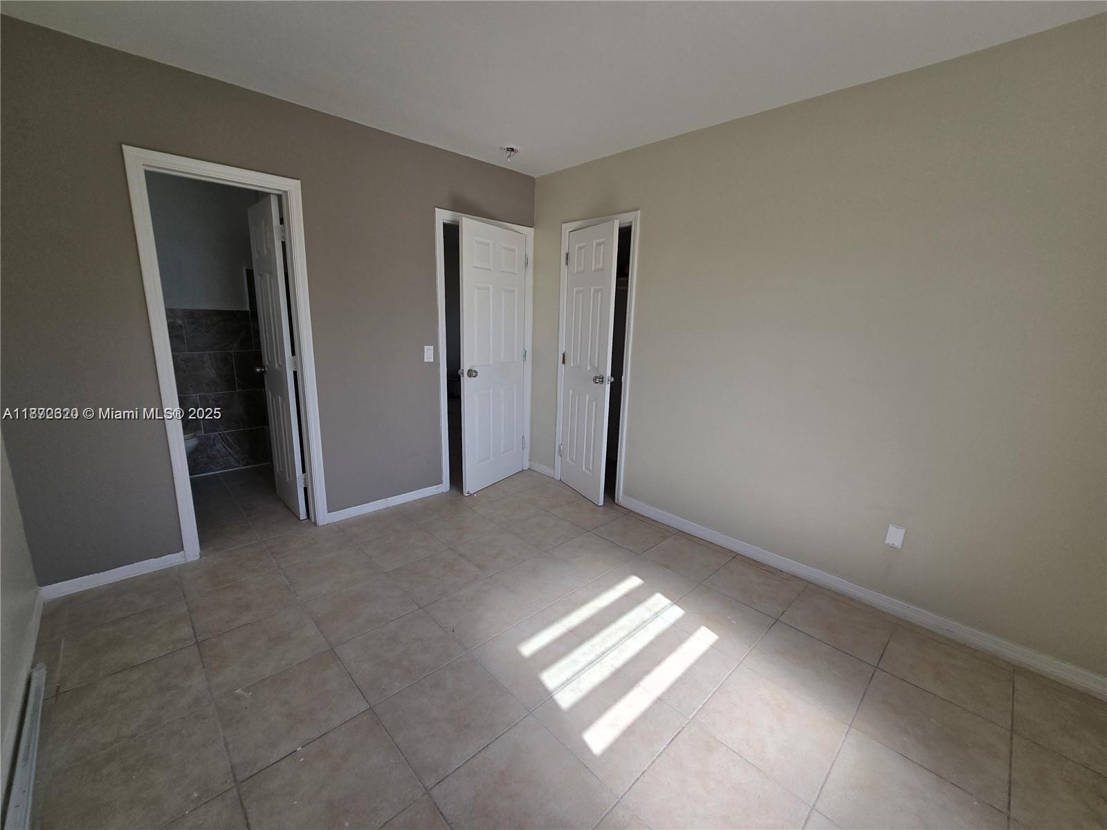 724 SW 7th Ter # 2, Hallandale Beach Unit: 1-2