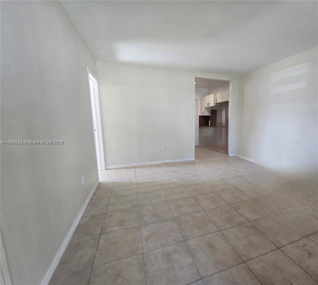 724 SW 7th Ter # 2, Hallandale Beach Unit: 1-2