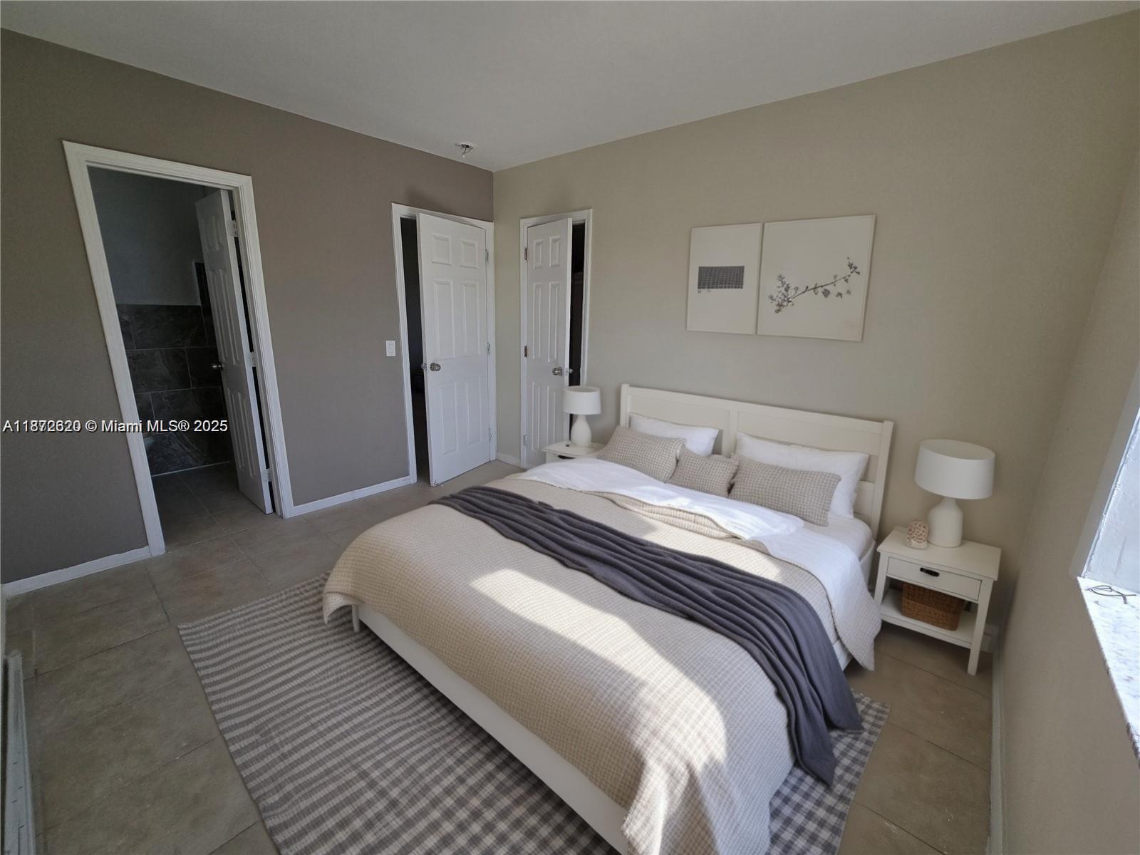 724 SW 7th Ter # 2, Hallandale Beach Unit: 1-2