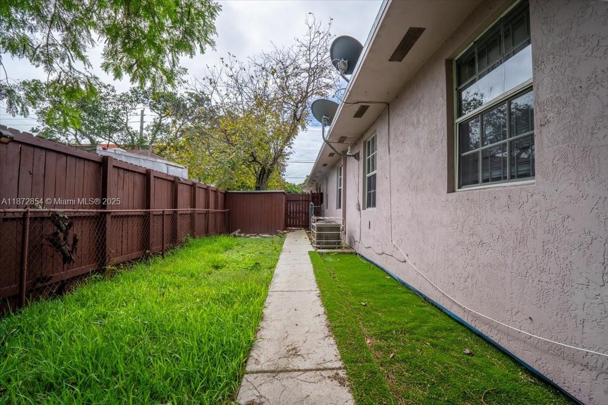 163 NE 76th St # 163