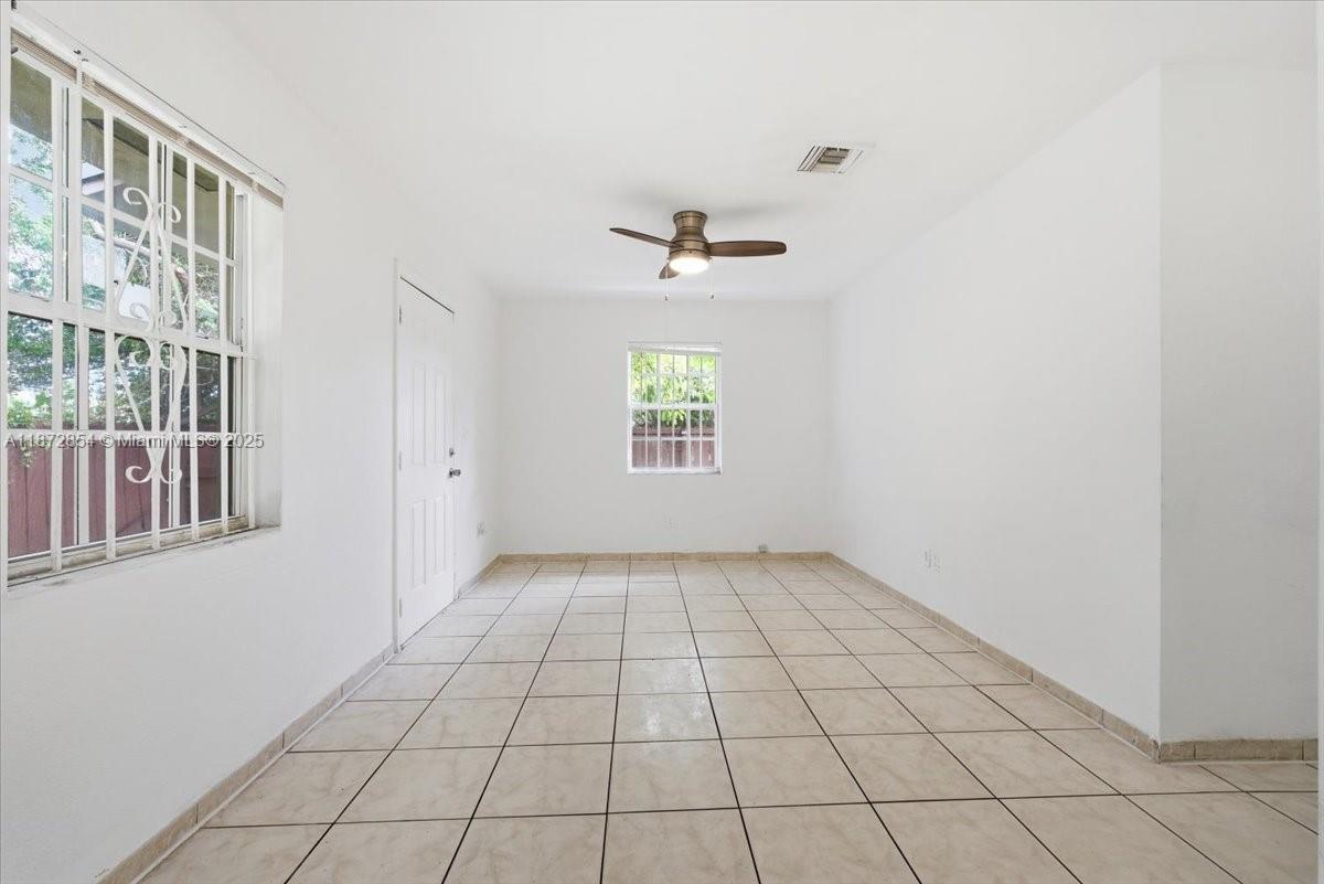 163 NE 76th St # 163