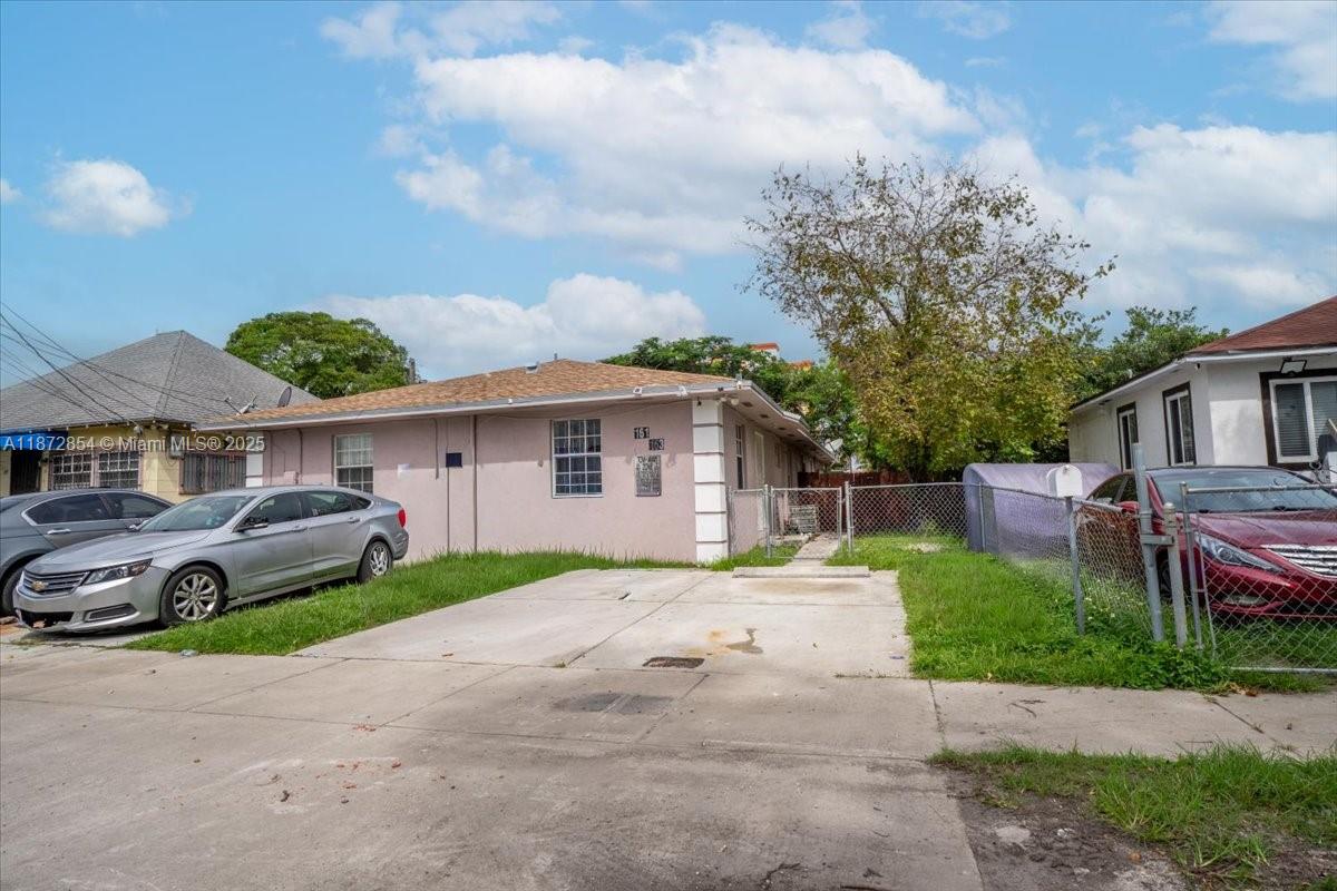 163 NE 76th St # 163