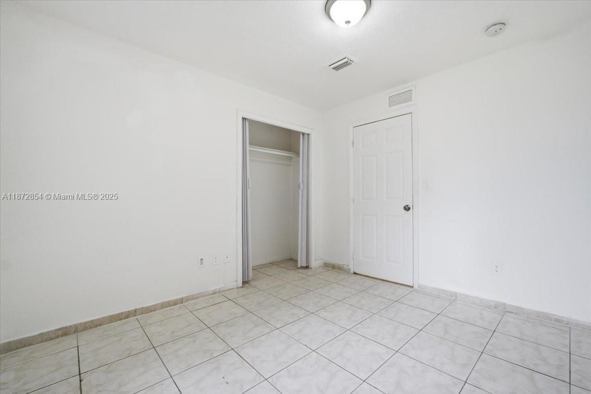 163 NE 76th St # 163