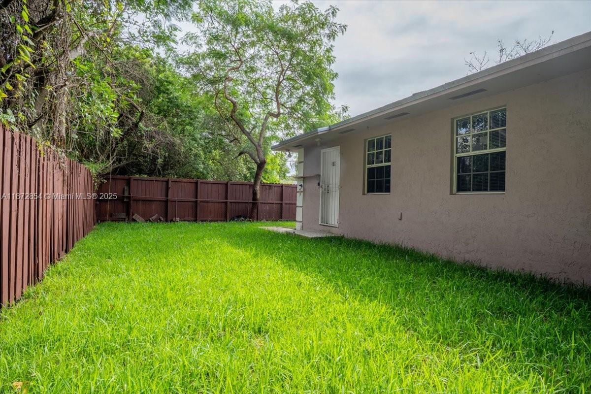 163 NE 76th St # 163