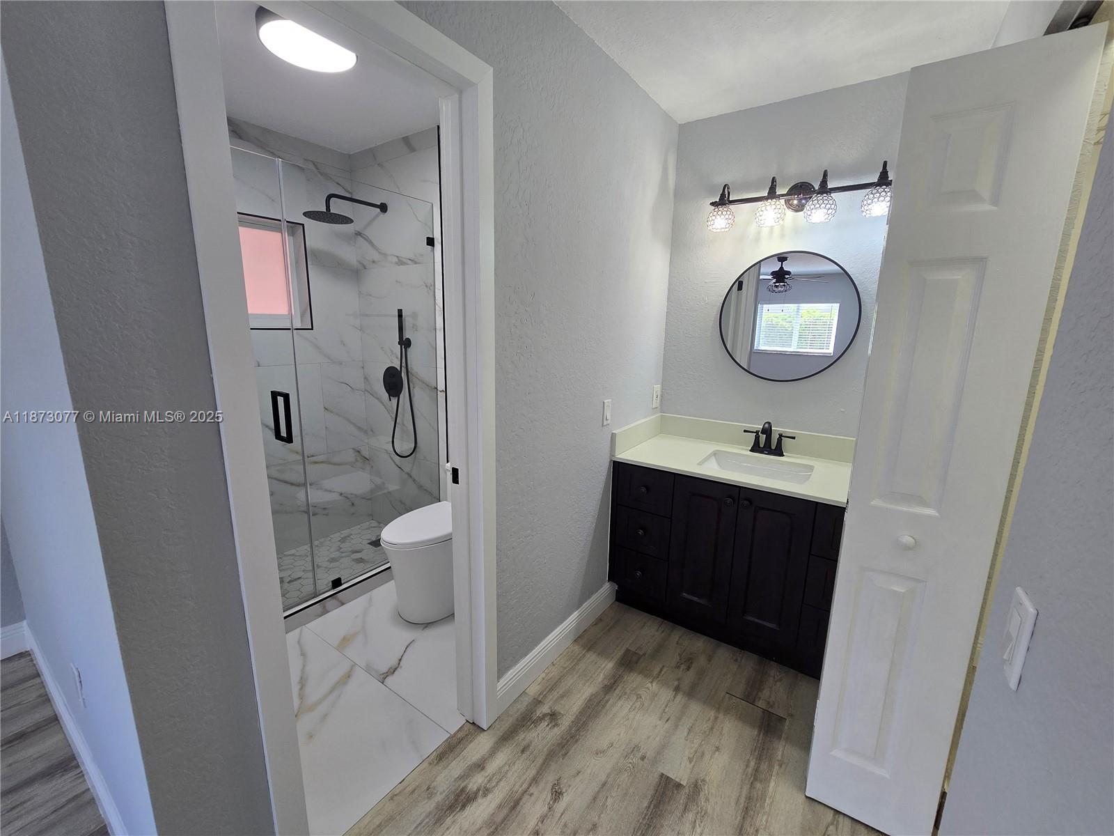 2850 W 80th St # 4 Unit: 110-4