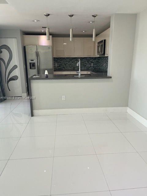 2021 SW 3rd Ave # 701