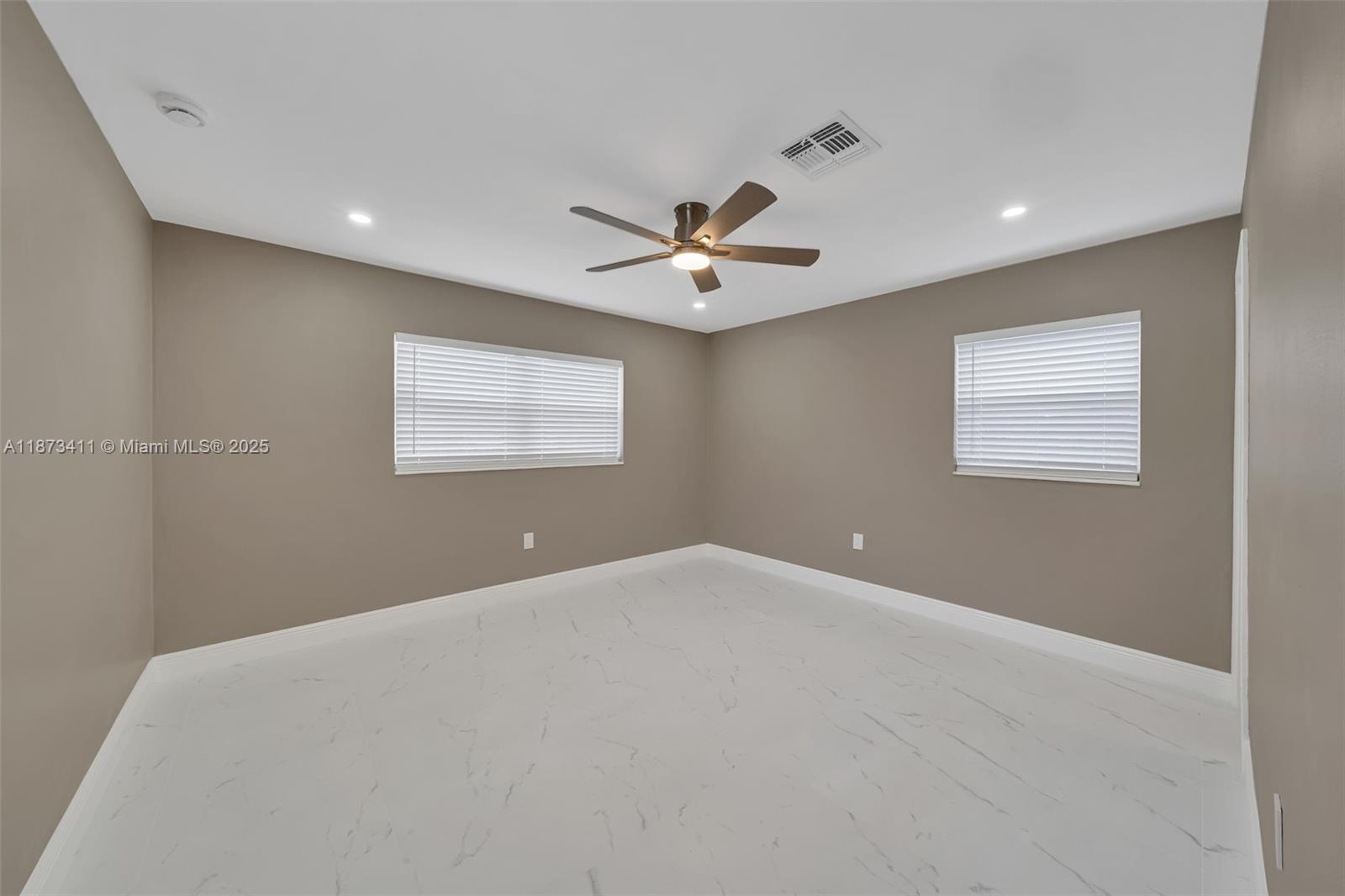 7762 Plantation Blvd