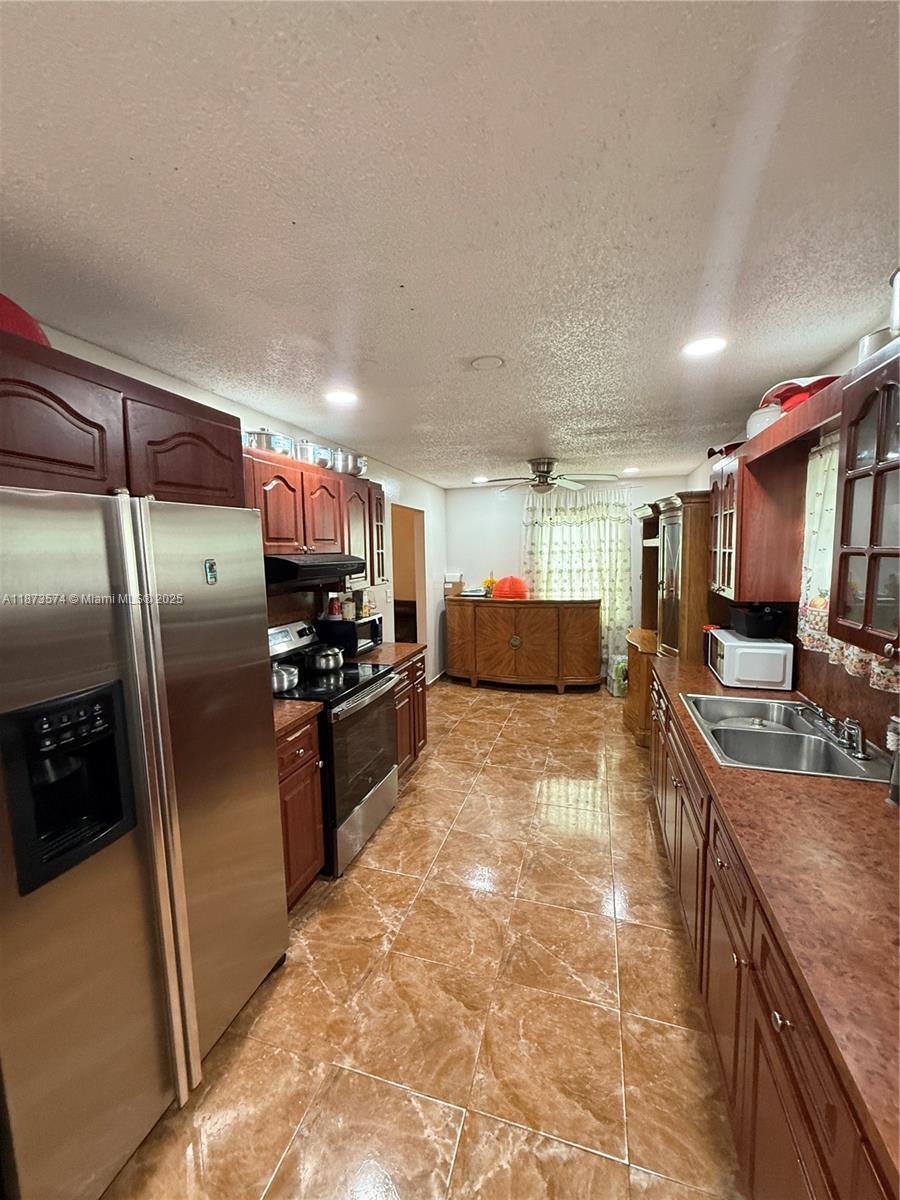 769 SW 8th Ter