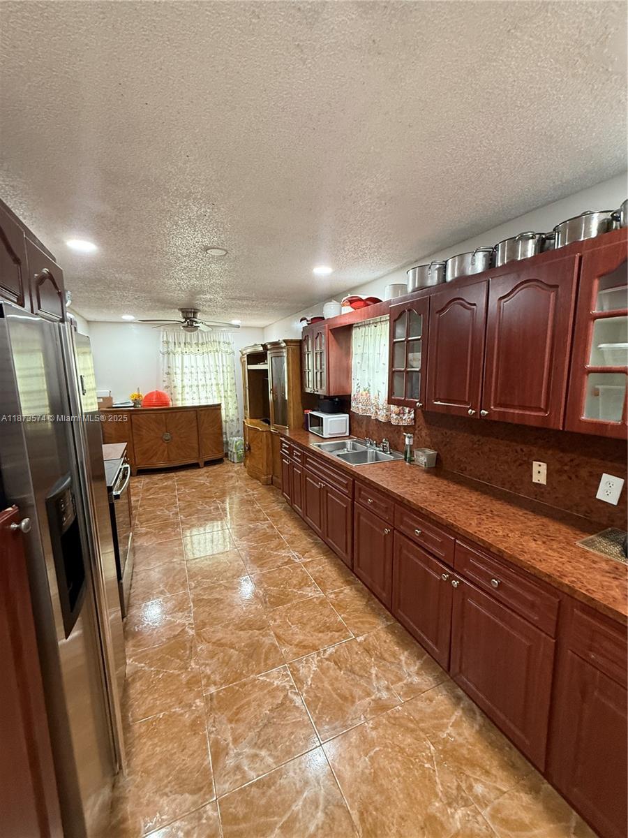 769 SW 8th Ter