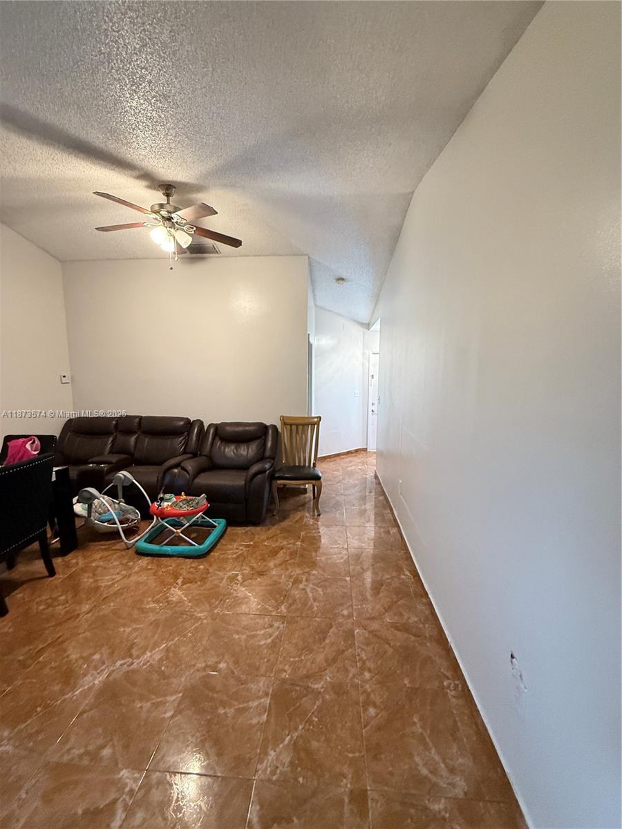 769 SW 8th Ter
