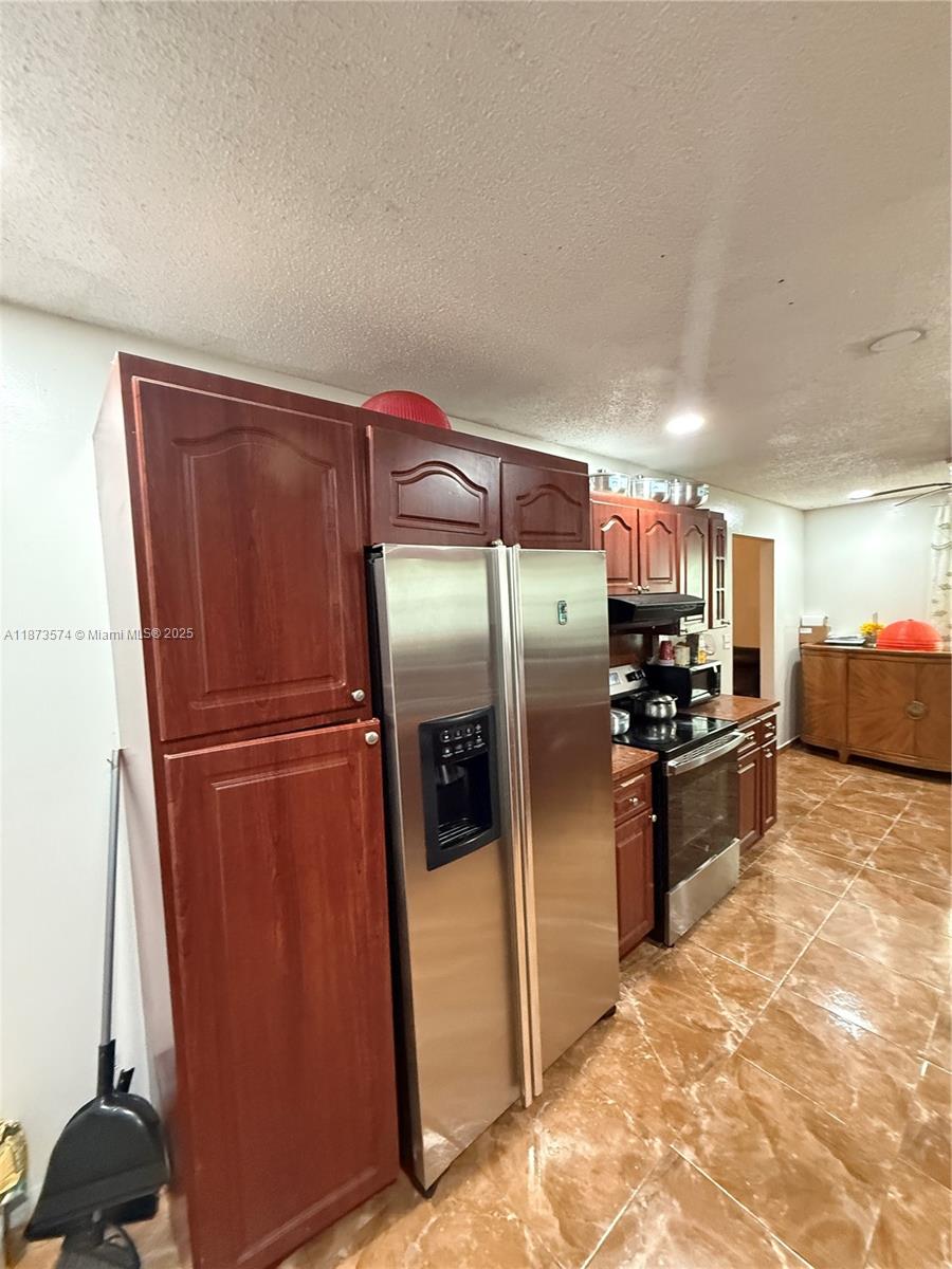 769 SW 8th Ter