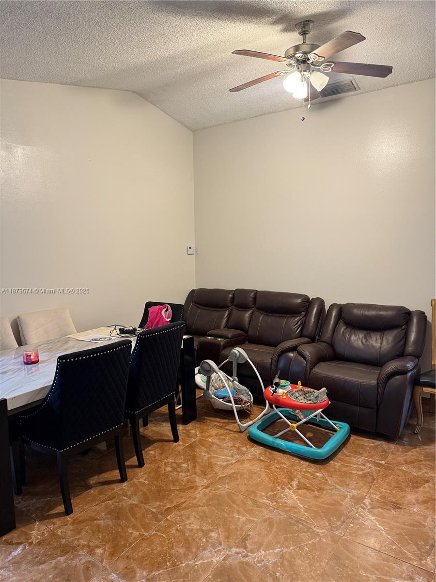 769 SW 8th Ter