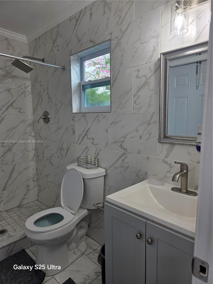 17101 NW 35th Ave # 1