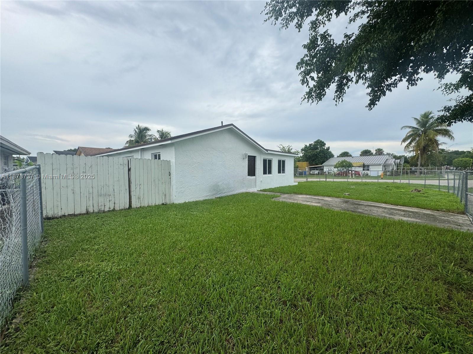 18742 SW 113th Ave # 6