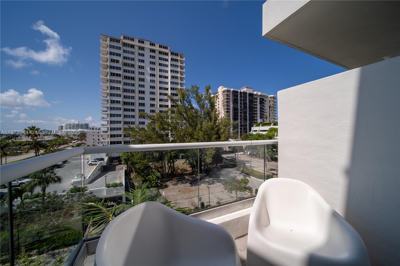 6362 Collins Ave # 506