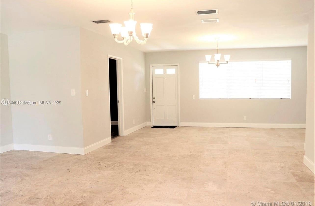 1060 NW 44th