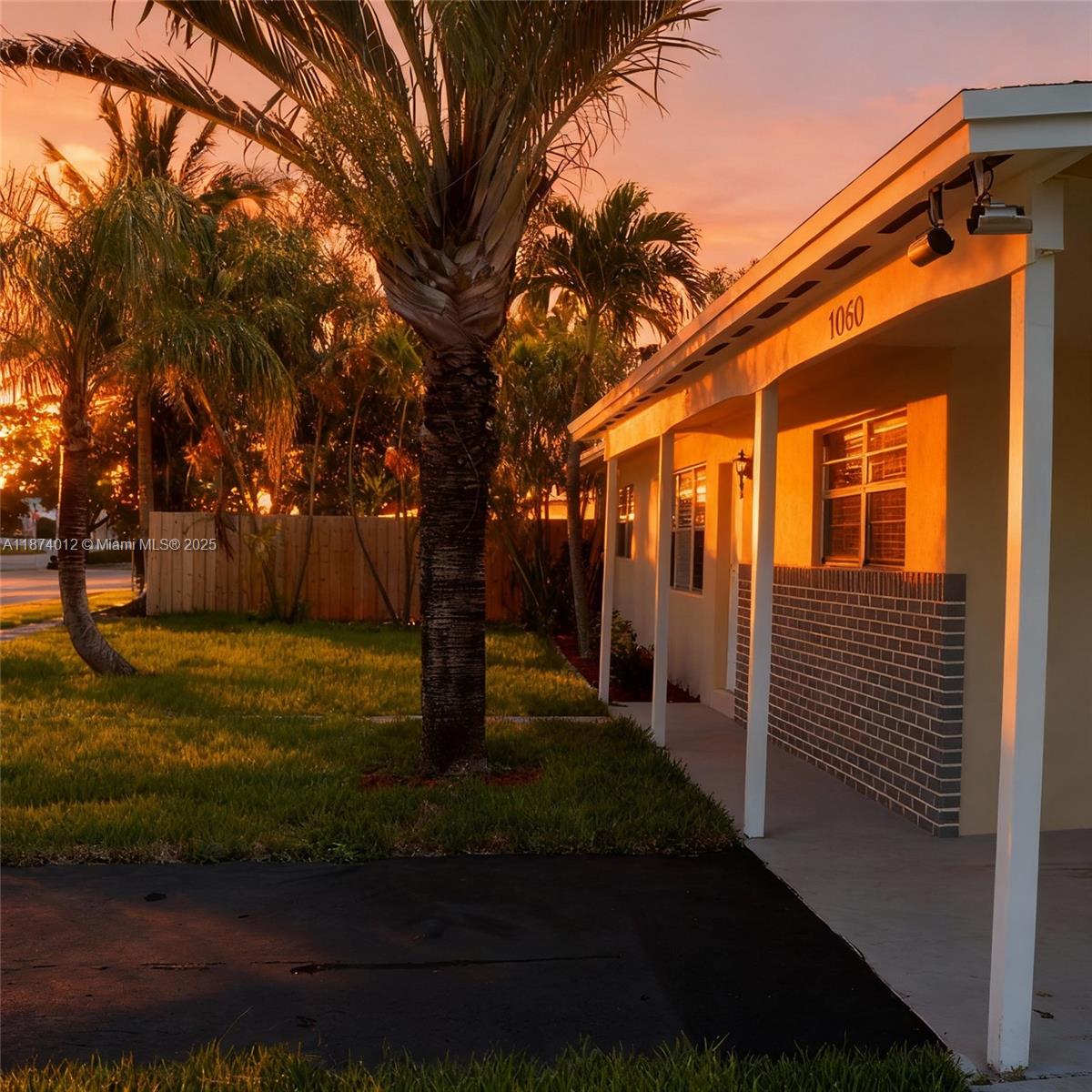 1060 NW 44th