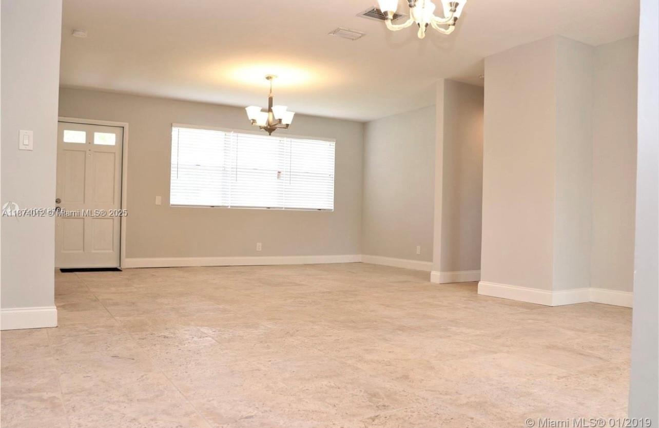 1060 NW 44th