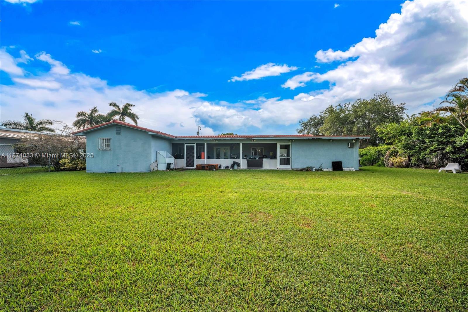 9480 E Palmetto Club Ln E