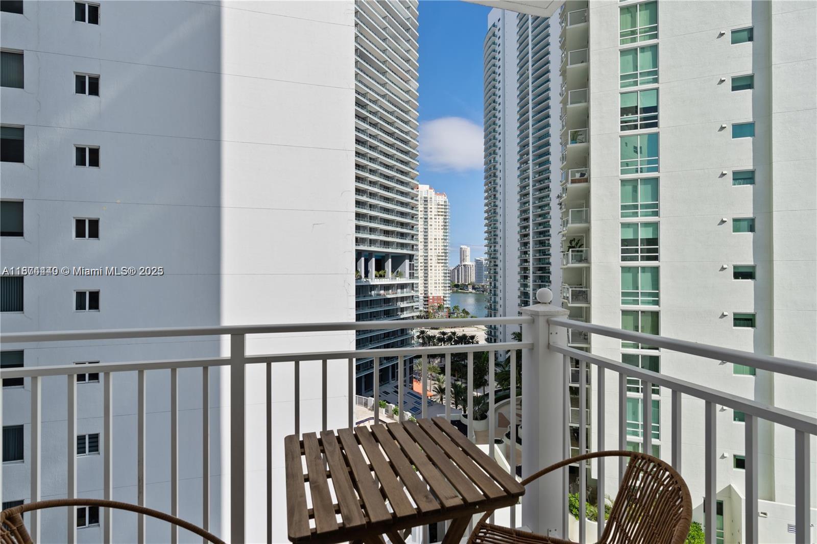 185 SE 14th Ter # 1503