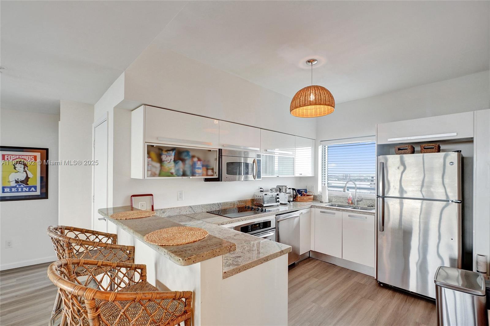 601 NE 36th St # 2703