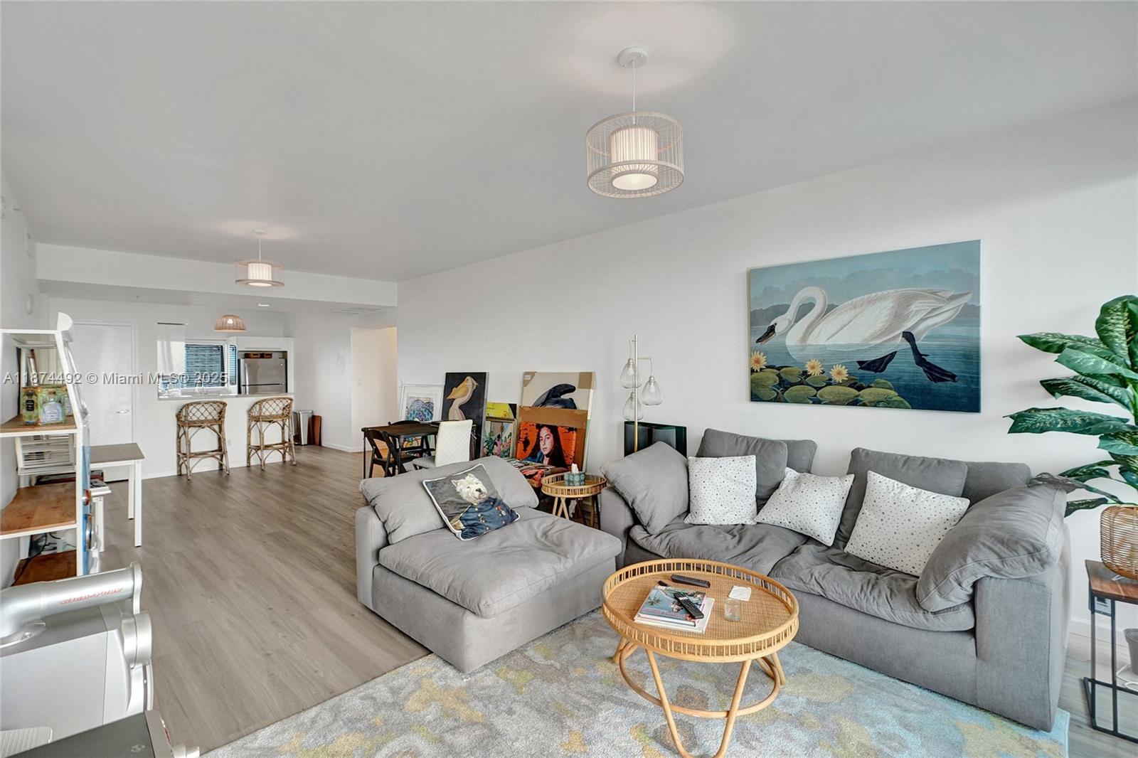 601 NE 36th St # 2703