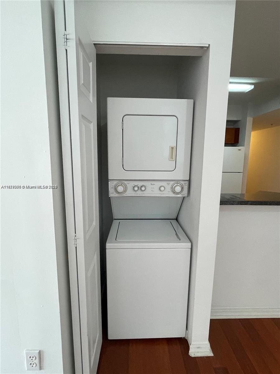 115 SW 11th St # 605