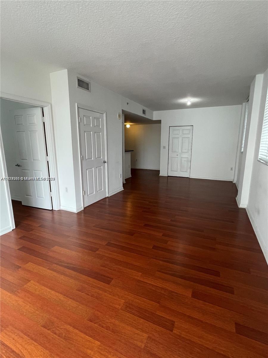 115 SW 11th St # 605